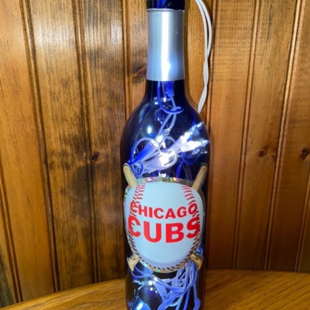 Chicago Cubs lighted sports bottle